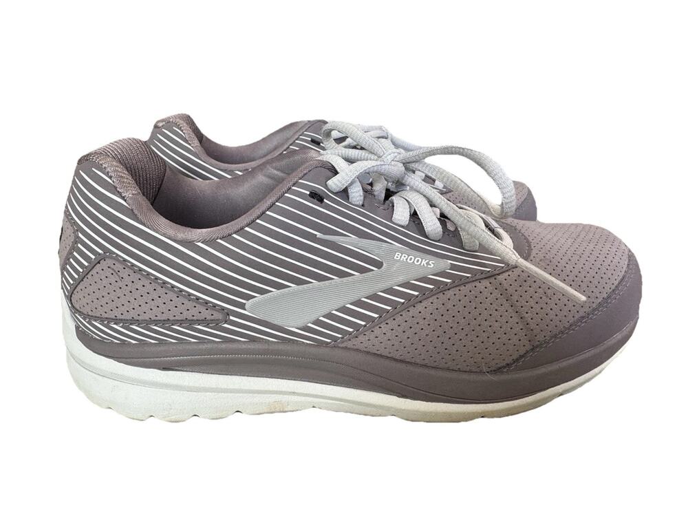 Brooks Addiction Walker Suede Walking Shoes Women's Shark/Alloy/Oyster Size 9